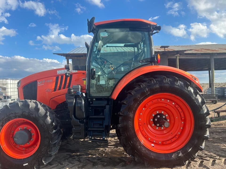 2019 Kubota M7-152 Tractor