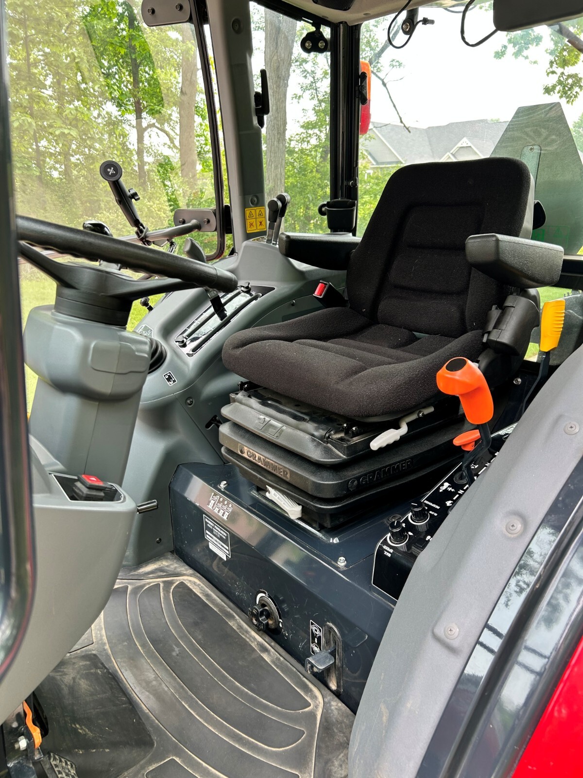2019 MASSEY FERGUSON 1750M WITH 66″ GRAPPLE, IGLAND WINCH, 5′ FORKS & BUCKET