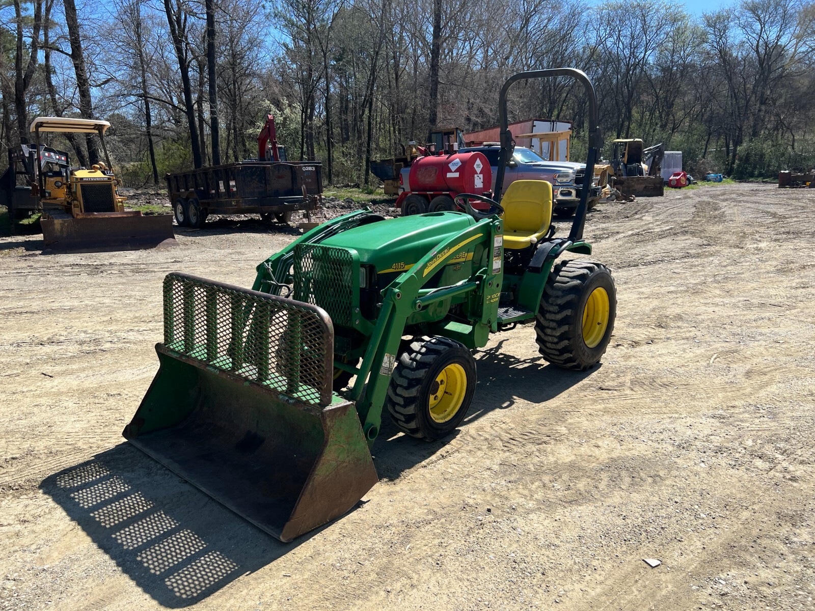 2004 John Deere 4115 Compact Utility Tractor W/Loader 4X4